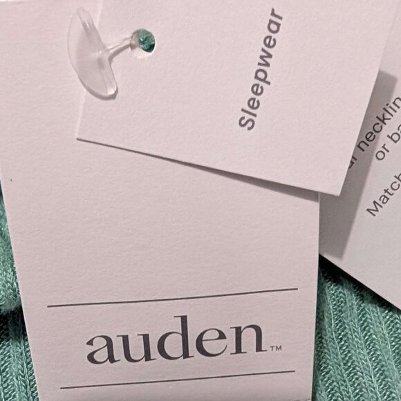 Size Small Auden Long Sleeve Green Cropped Shirt. NWT - Picture 2 of 3